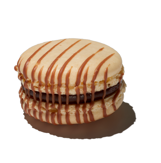 Mixed Herz Box Macarons und Schokodatteln