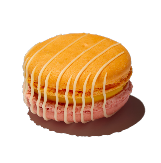 Mixed Herz Box Macarons und Schokodatteln