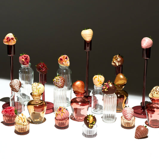 Scatola di cuori misti con cioccolato e frutti di bosco