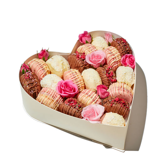 Sweetkiss_Macarons-Herz-Geschenkbox-Valentinstag-01