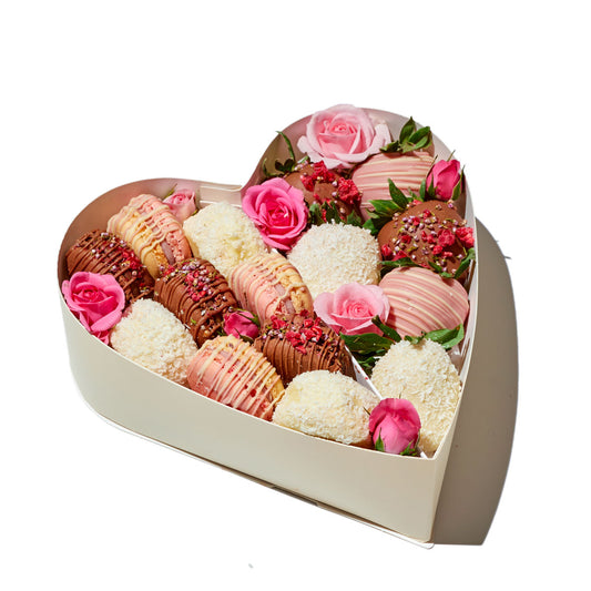 Sweetkiss_Schoko-Erdbeeren-Macarons-Herz-Geschenkbox-Valentinstag-01
